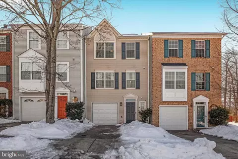 2792 Brier Pond Cir, Woodbridge, VA 22191