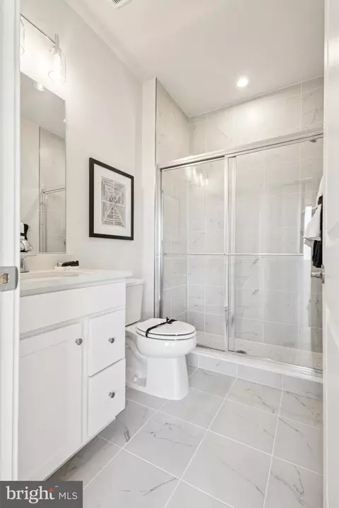 Bath - 13746 Cobble Loop, Woodbridge, VA 22193 photo 1 of 3