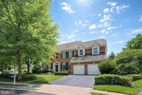 1805 Efty Ct, Woodbridge, VA 22191 photo 2