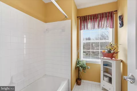 1805 Efty Ct, Woodbridge, VA 22191 photo 23