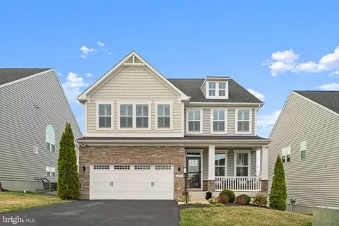 4513 Cotswold Manor Loop, Woodbridge, VA 22192