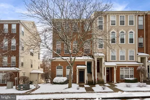 5031 Anchorstone Dr #5031, Woodbridge, VA 22192