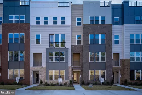 2538 Neabsco Common Pl, Woodbridge, VA 22191