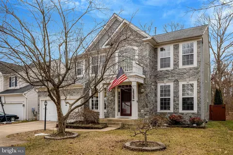 8360 Tenbrook Dr, Gainesville, VA 20155