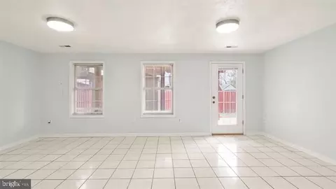 8519 Tackhouse Loop, Gainesville, VA 20155 photo 29