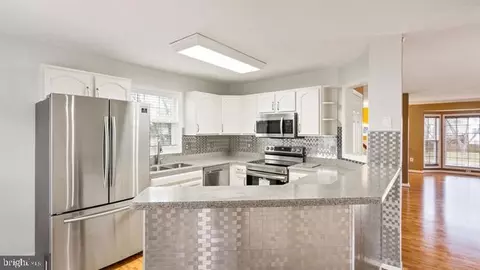 8519 Tackhouse Loop, Gainesville, VA 20155 photo 12
