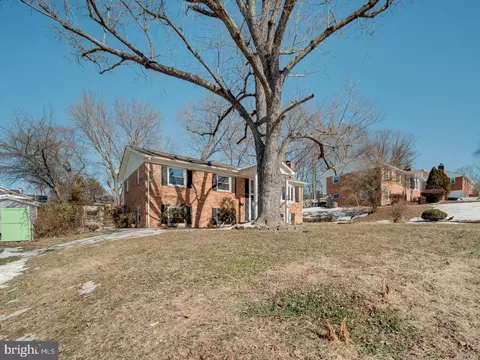 2908 Alliance Ln, Woodbridge, VA 22193
