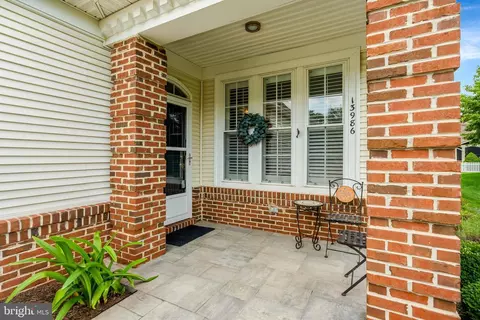 13986 Chelmsford Dr, Gainesville, VA 20155 photo 2