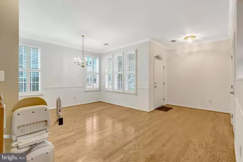 13986 Chelmsford Dr, Gainesville, VA 20155 photo 8