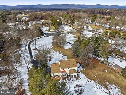 View/Area - 14391 Clearview Ave, Gainesville, VA 20155 photo 4 of 7