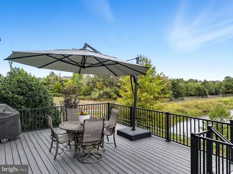 Exterior - 8798 Dancer Ct, Gainesville, VA 20155 photo 13 of 23