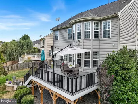 Exterior - 8798 Dancer Ct, Gainesville, VA 20155 photo 17 of 23