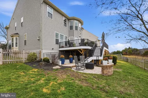 Exterior - 8798 Dancer Ct, Gainesville, VA 20155 photo 20 of 23