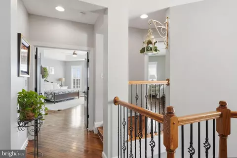 Entry Way - 8798 Dancer Ct, Gainesville, VA 20155 photo 15 of 20
