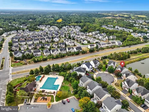 View/Area - 8798 Dancer Ct, Gainesville, VA 20155 photo 3 of 6