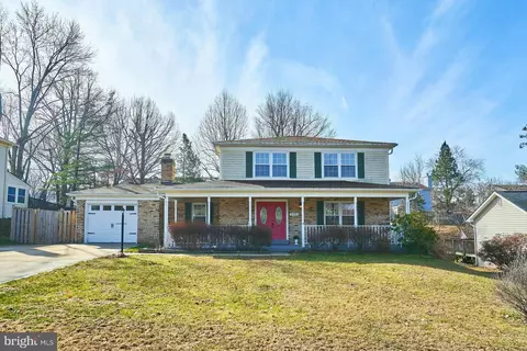 3354 Rollingwood Dr, Woodbridge, VA 22192