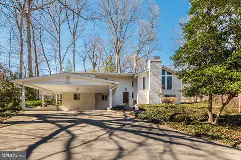 3202 Riverview Dr, Triangle, VA 22172