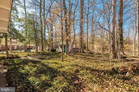 Exterior - 3202 Riverview Dr, Triangle, VA 22172 photo 8 of 8