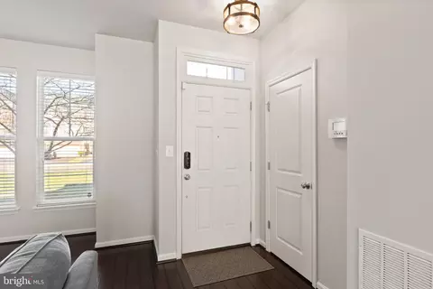 Entry Way - 9092 Ribbon Falls Loop, Bristow, VA 20136 photo 1 of 14