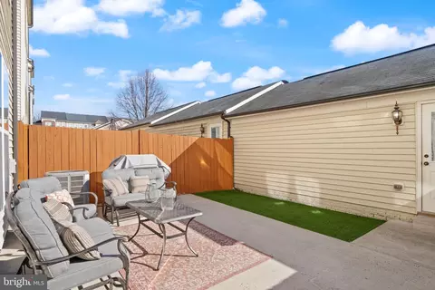 Exterior - 9092 Ribbon Falls Loop, Bristow, VA 20136 photo 4 of 13