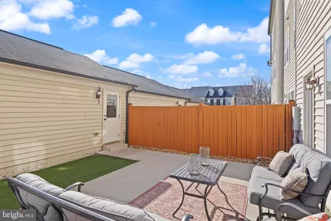 Exterior - 9092 Ribbon Falls Loop, Bristow, VA 20136 photo 6 of 13