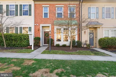 Exterior - 9092 Ribbon Falls Loop, Bristow, VA 20136 photo 3 of 13