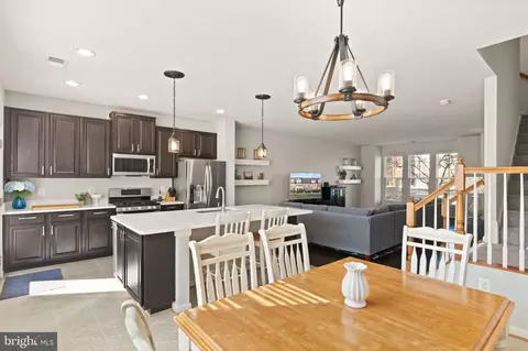 Kitchen - 9092 Ribbon Falls Loop, Bristow, VA 20136 photo 6 of 6