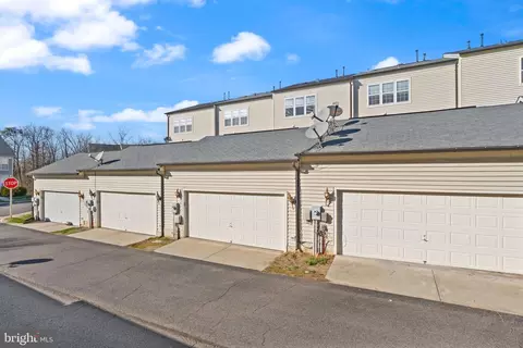 Exterior - 9092 Ribbon Falls Loop, Bristow, VA 20136 photo 11 of 13