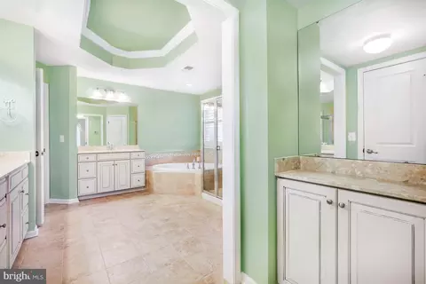 Entry Way - 4463 Weejun Loop, Woodbridge, VA 22192 photo 9 of 10