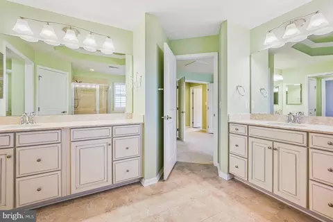 Entry Way - 4463 Weejun Loop, Woodbridge, VA 22192 photo 8 of 10