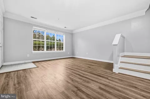 Living - 4110 Potomac Highlands Cir, Triangle, VA 22172 photo 5 of 5
