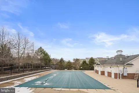 Exterior - 4110 Potomac Highlands Cir, Triangle, VA 22172 photo 4 of 4