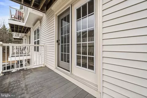 Exterior - 4110 Potomac Highlands Cir, Triangle, VA 22172 photo 1 of 4