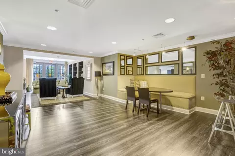 Dining - 485 Harbor Side St #813, Woodbridge, VA 22191 photo 2 of 2