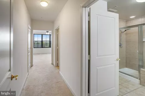 Entry Way - 485 Harbor Side St #813, Woodbridge, VA 22191 photo 4 of 4