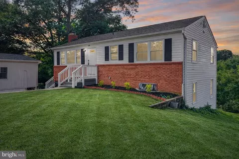 17460 Wilson St, Dumfries, VA 22026