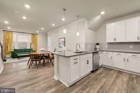 14967 River Walk Way, Woodbridge, VA 22191