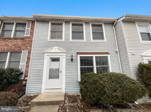 13524 Bentley Cir, Woodbridge, VA 22192