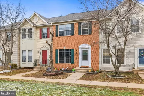 6670 Roderick Loop, Gainesville, VA 20155