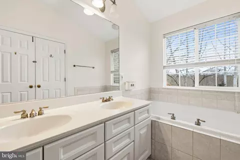 6670 Roderick Loop, Gainesville, VA 20155 photo 17