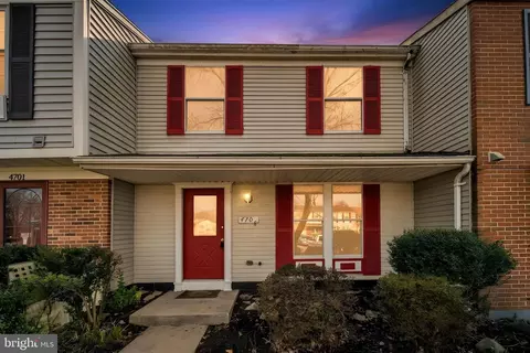 4703 Hersand Ct, Woodbridge, VA 22193