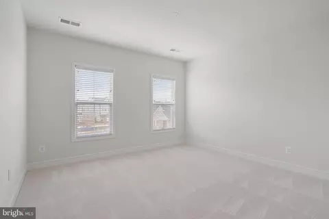 Bedroom - 14712 Grand Cru Loop, Gainesville, VA 20155 photo 7 of 8