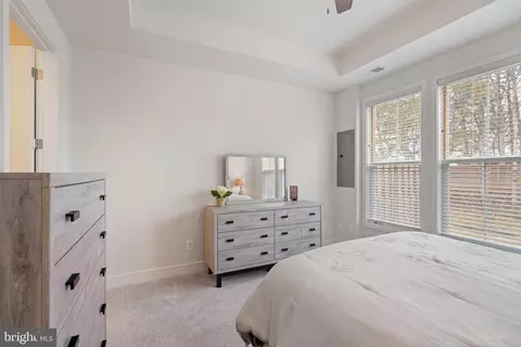Bedroom - 14712 Grand Cru Loop, Gainesville, VA 20155 photo 2 of 8