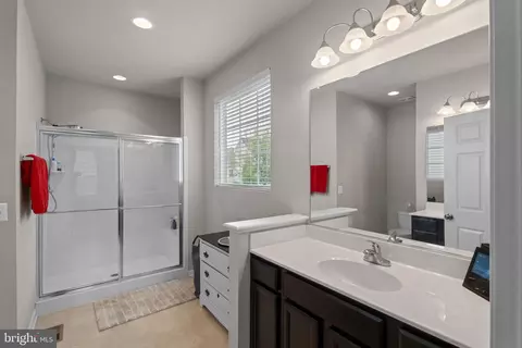 Bath - 12203 Aster Rd, Bristow, VA 20136 photo 1 of 1