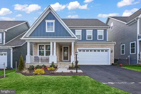 18126 Marsh Pine Rd, Dumfries, VA 22026