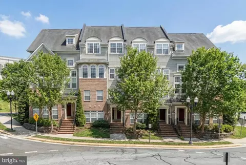 14492 Village High St, Gainesville, VA 20155