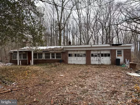 8191 Fox St, Manassas, VA 20112