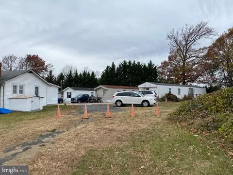 4016-4038 Bradys Hill Rd, Triangle, VA 22172 photo 8