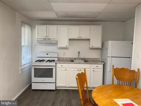 4002 Post St, Triangle, VA 22172 photo 2