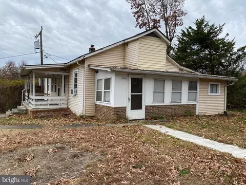 4002 Post St, Triangle, VA 22172